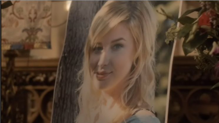 Ellen Woglom