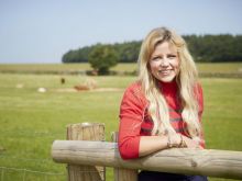 Ellie Harrison photo