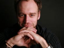 Elliot Cowan