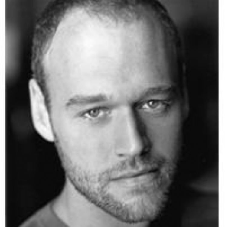 Elliot Cowan