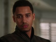 Elliot Knight