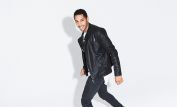 Elliot Knight