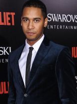 Elliot Knight