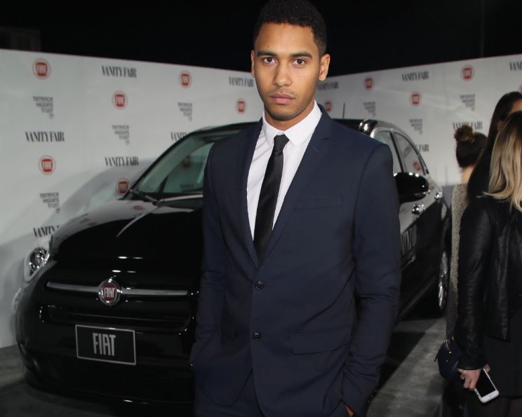 Elliot Knight