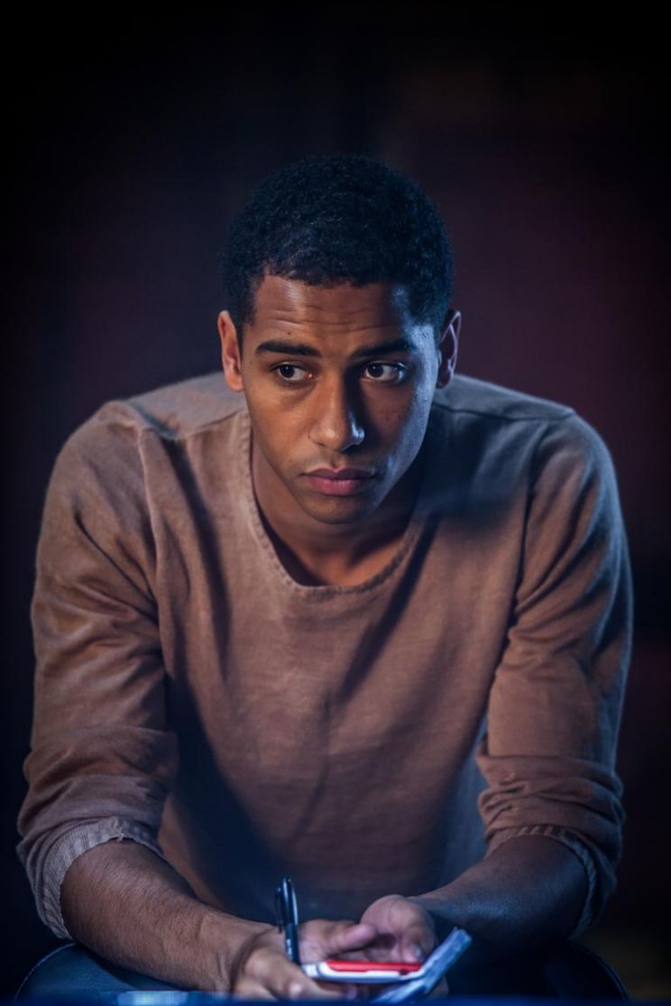 Elliot Knight