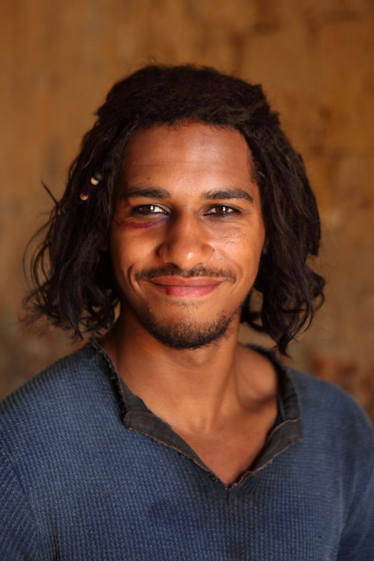 Elliot Knight