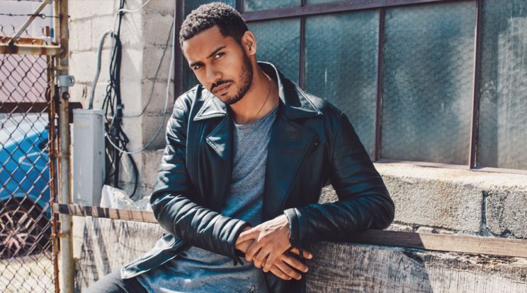 Elliot Knight