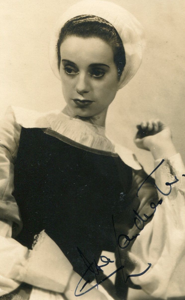 Elsa Lanchester