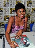 Emayatzy Corinealdi