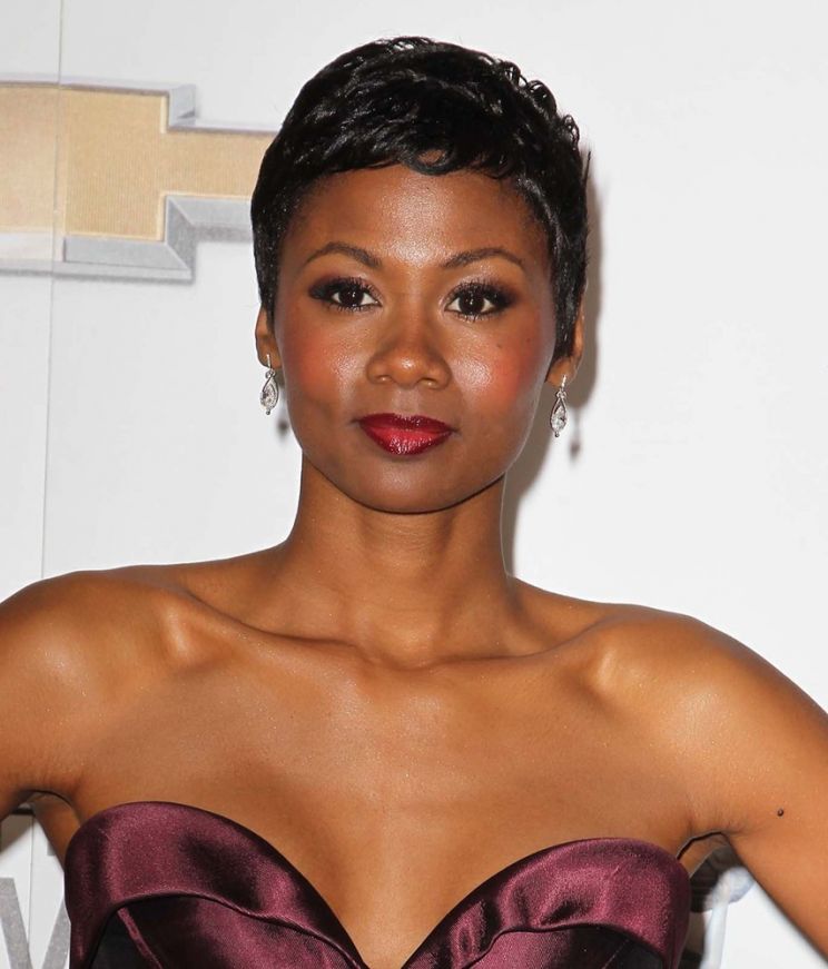 Emayatzy Corinealdi