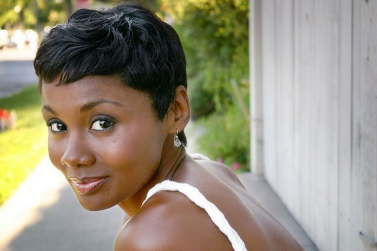 Emayatzy Corinealdi