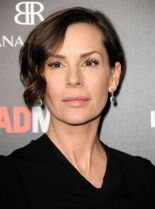 Embeth Davidtz