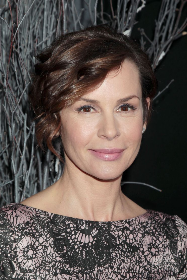 Embeth Davidtz