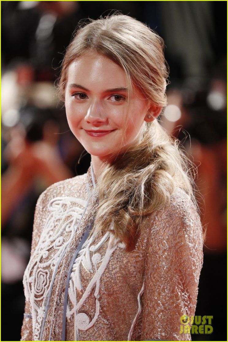 Emilia Jones