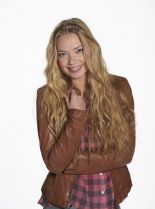 Emilia McCarthy #665795 picture (Portrait Medium)