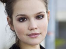 Emilia Schüle