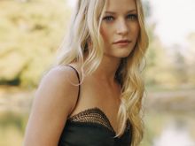 Emilie de Ravin