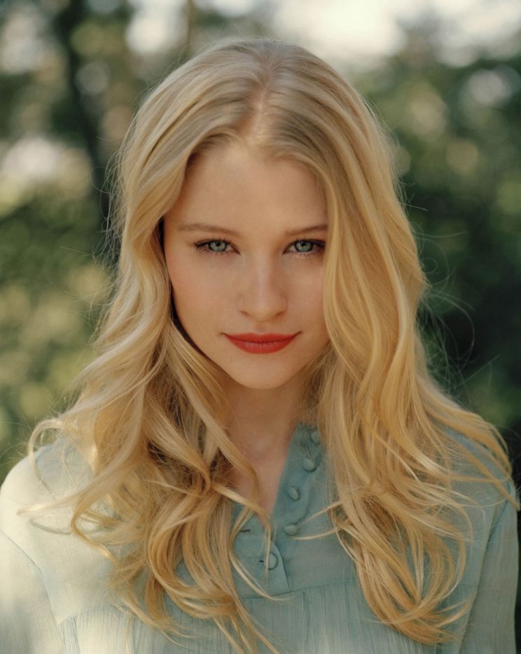 Emilie de Ravin