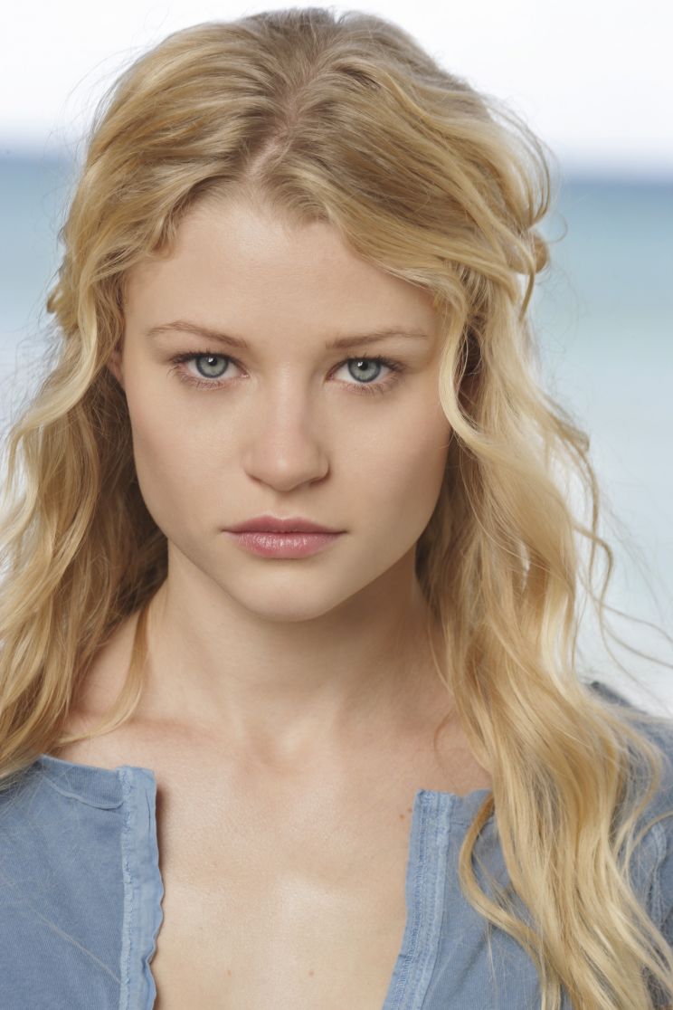 Emilie de Ravin