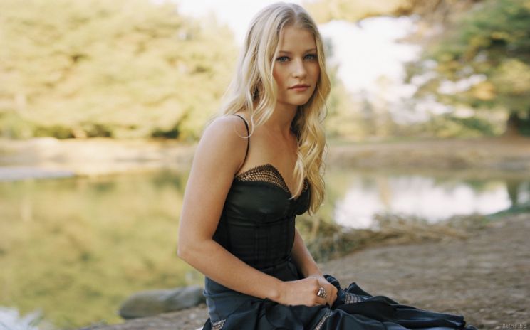 Emilie de Ravin