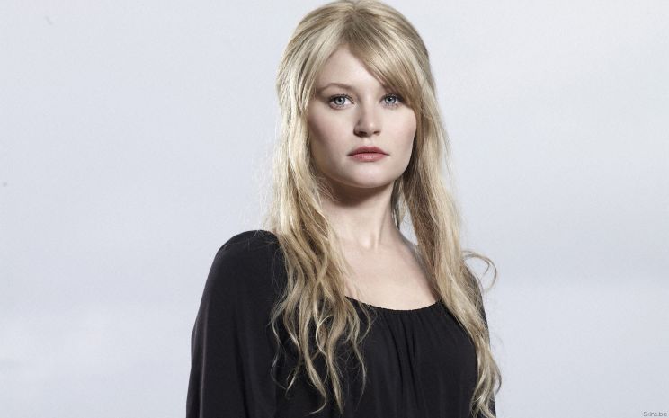 Emilie de Ravin