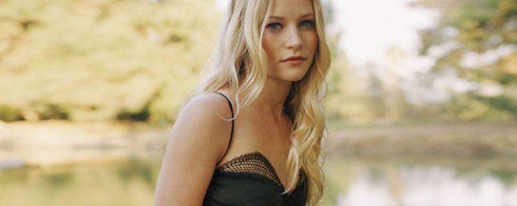 Emilie de Ravin