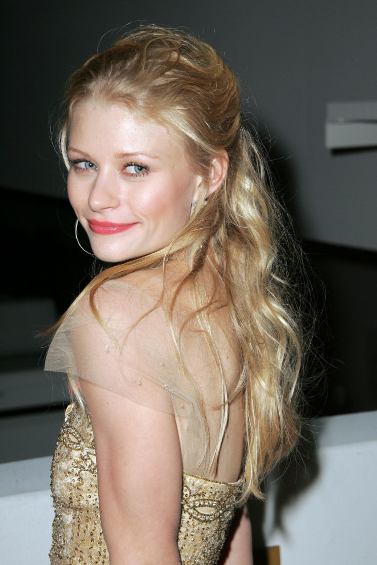 Emilie de Ravin