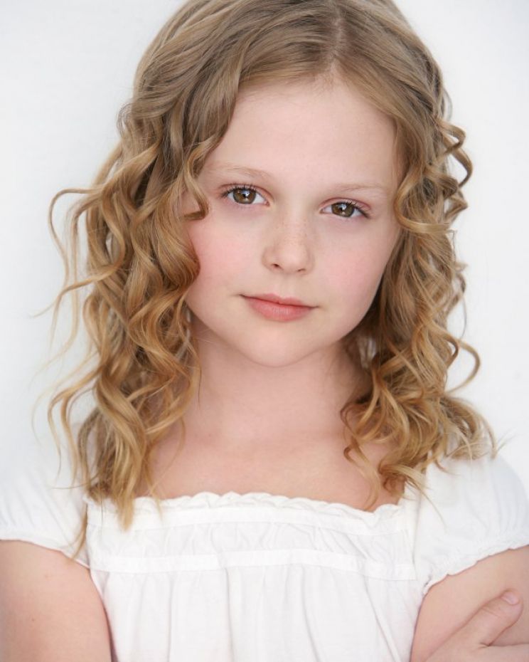 Emily Alyn Lind