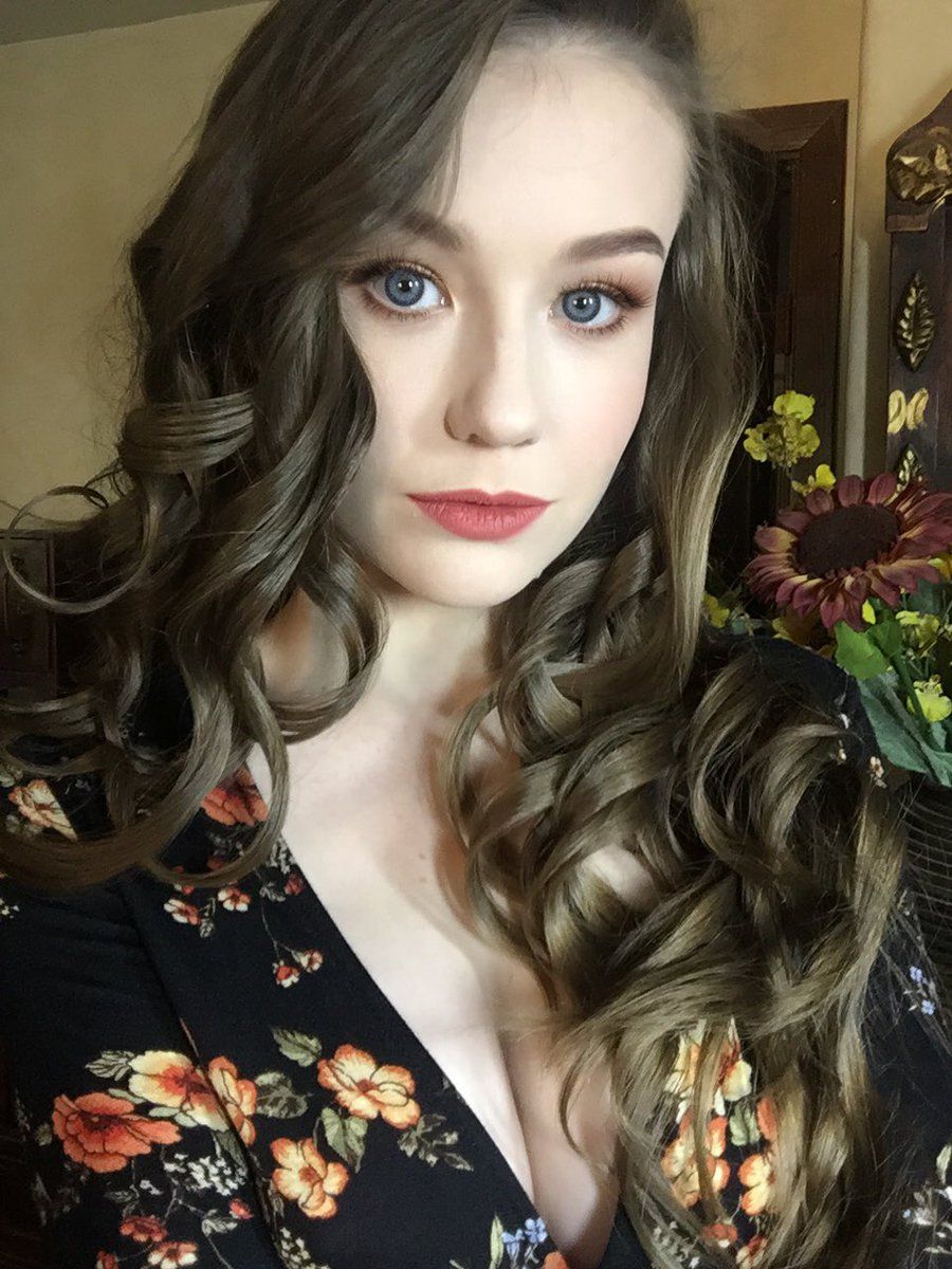 Emily Bloom. 