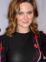 Emily Deschanel