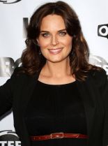 Emily Deschanel