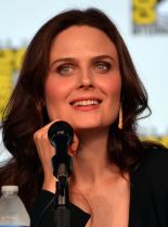 Emily Deschanel photo