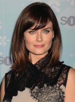 Emily Deschanel photo