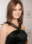 Emily Deschanel