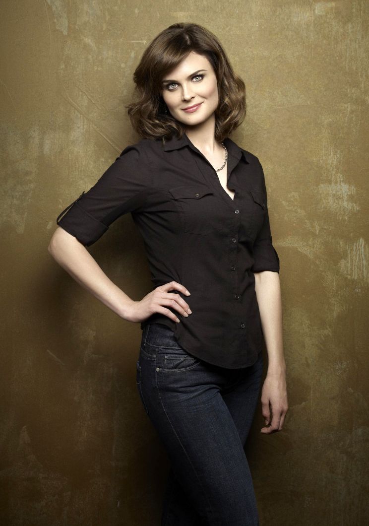 Emily Deschanel