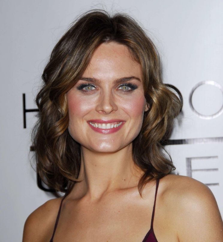 Emily Deschanel