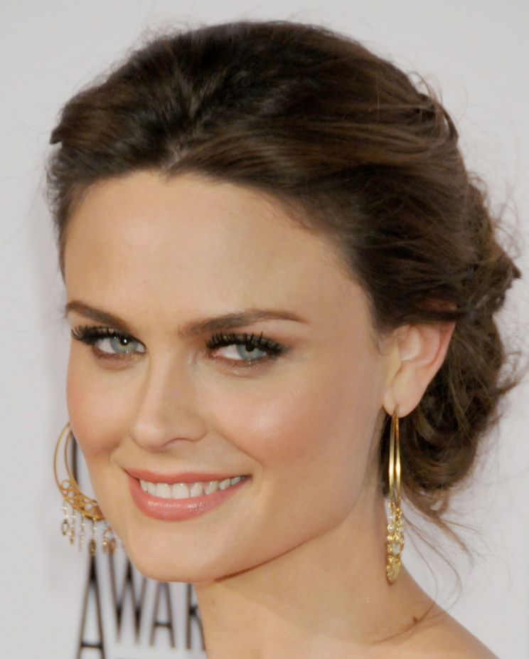 Emily Deschanel