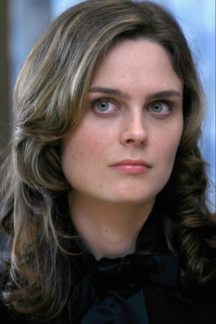 Emily Deschanel