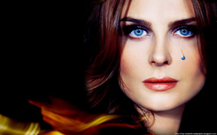 Emily Deschanel