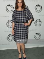 Emily Hampshire photo
