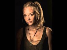 Emily Kinney photo