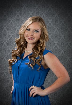 Emily Mae Young's Biography - Wall Of Celebrities