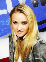 Emily Osment photo