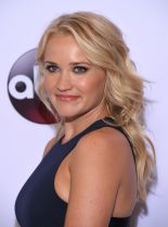 Emily Osment photo