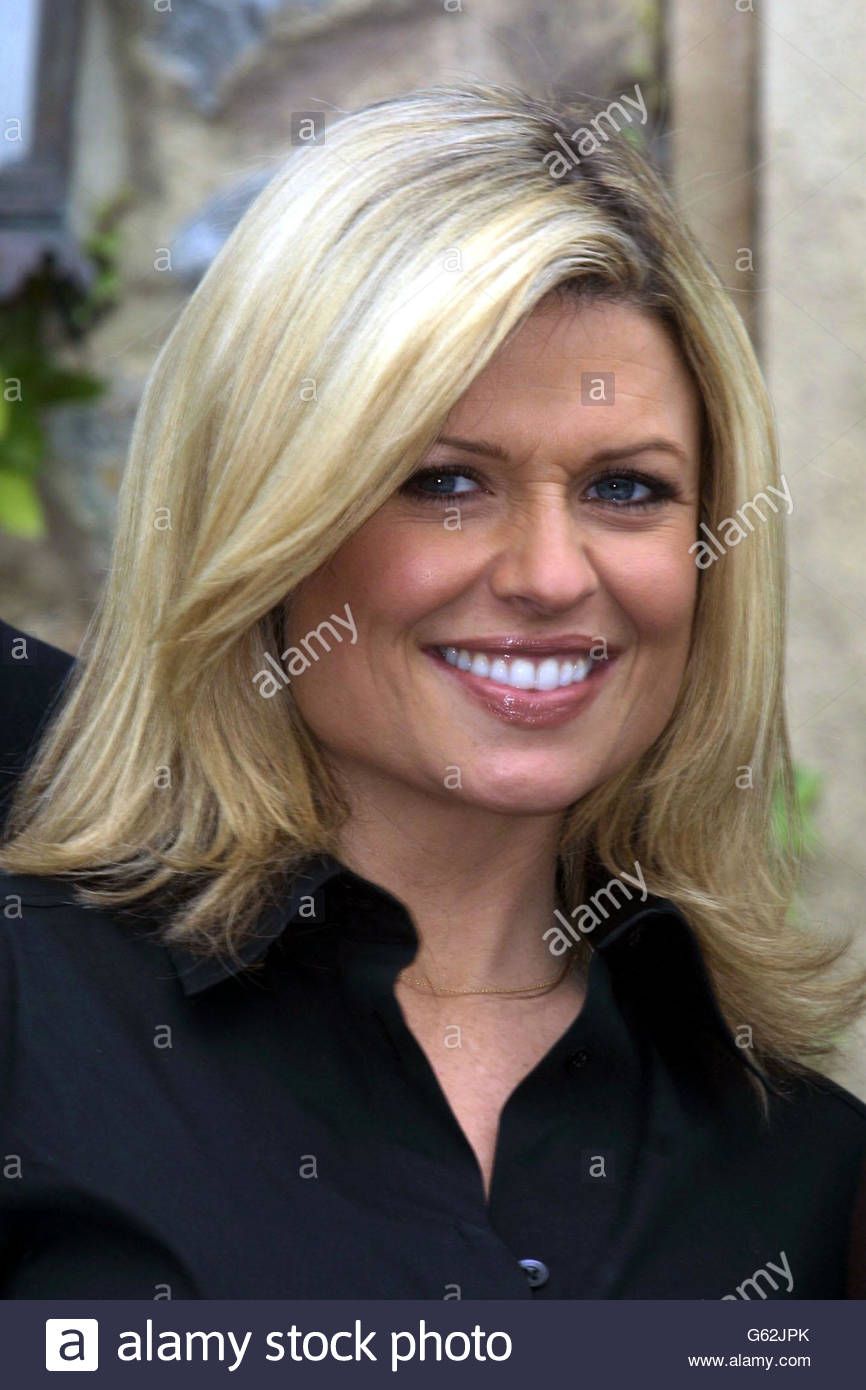 Actress emily symons