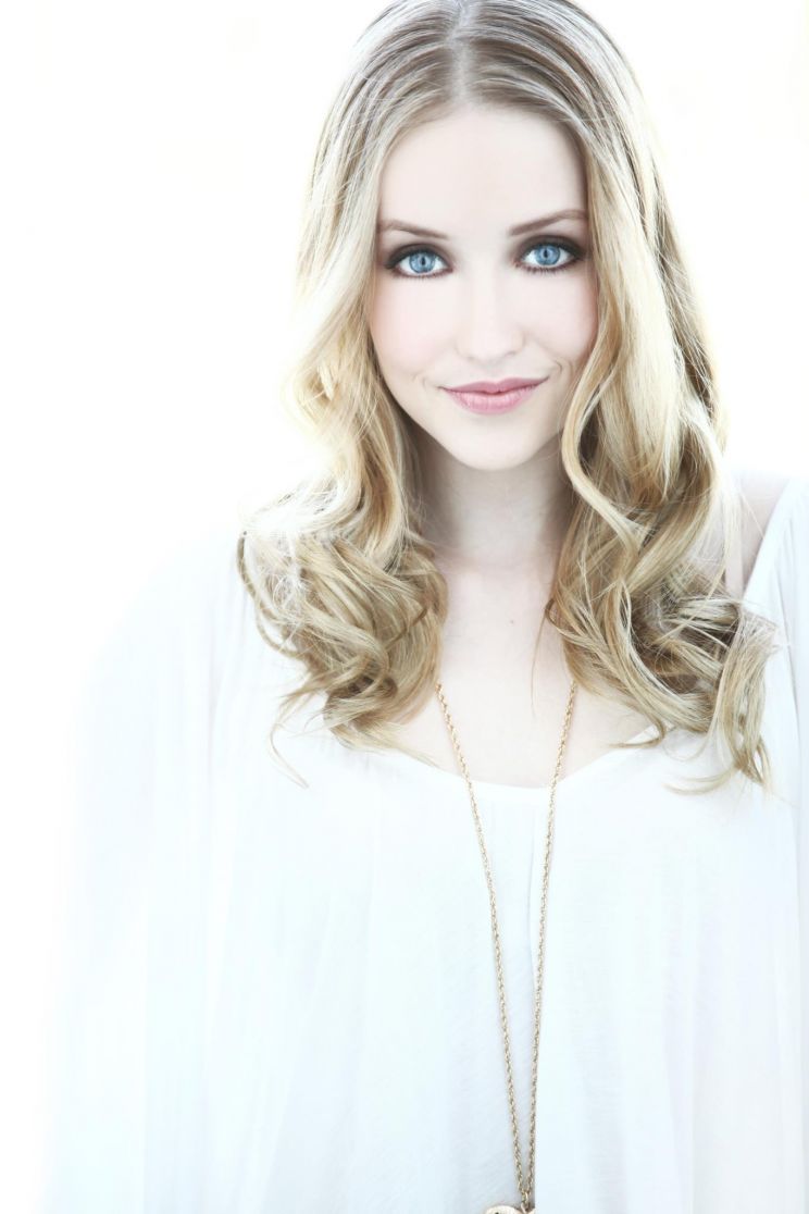 Emily Tennant