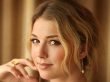 Emily VanCamp