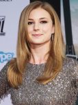 Emily VanCamp