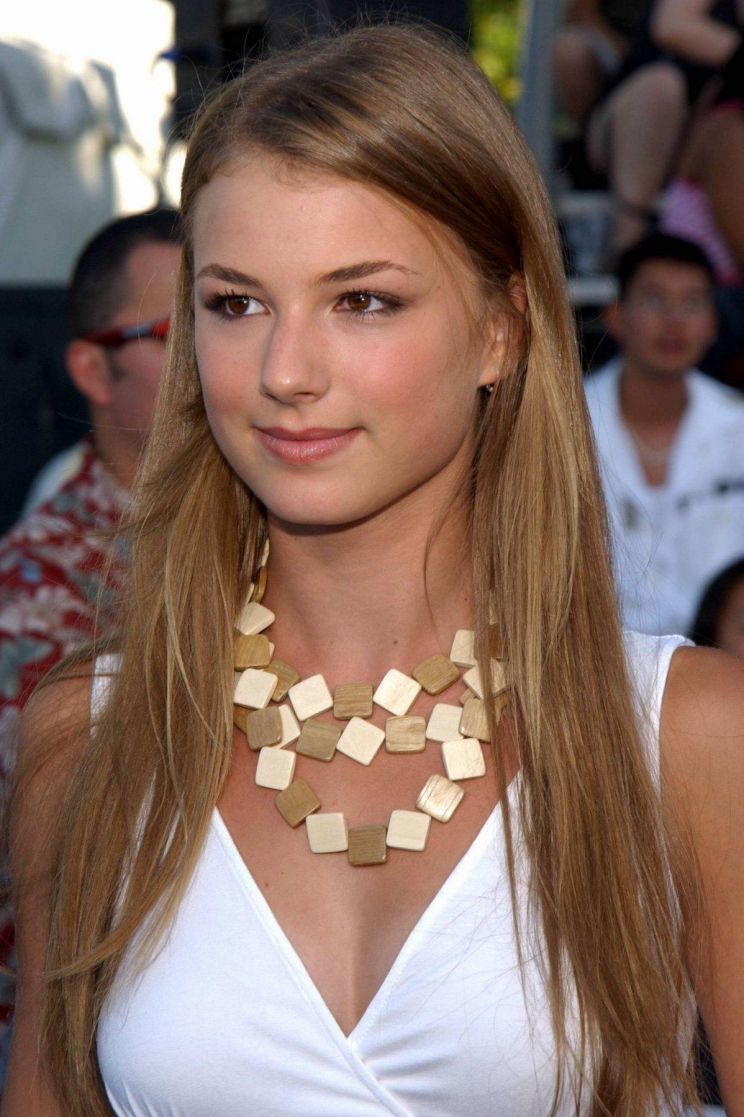 Emily VanCamp