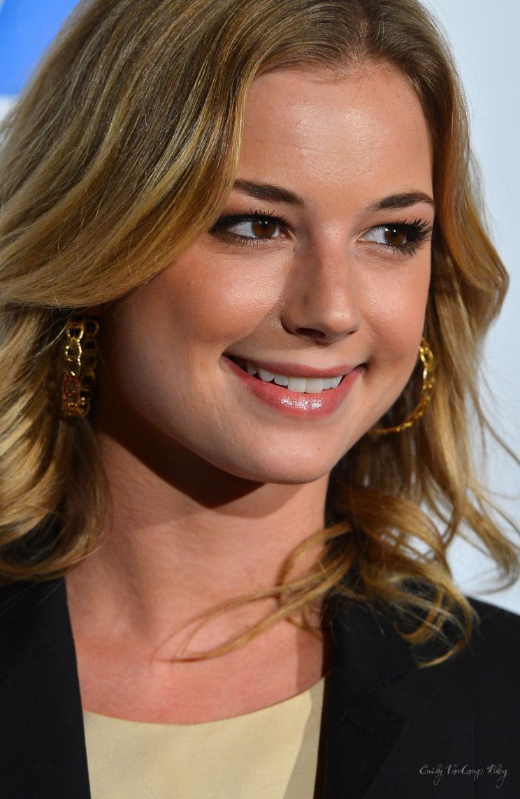 Emily VanCamp